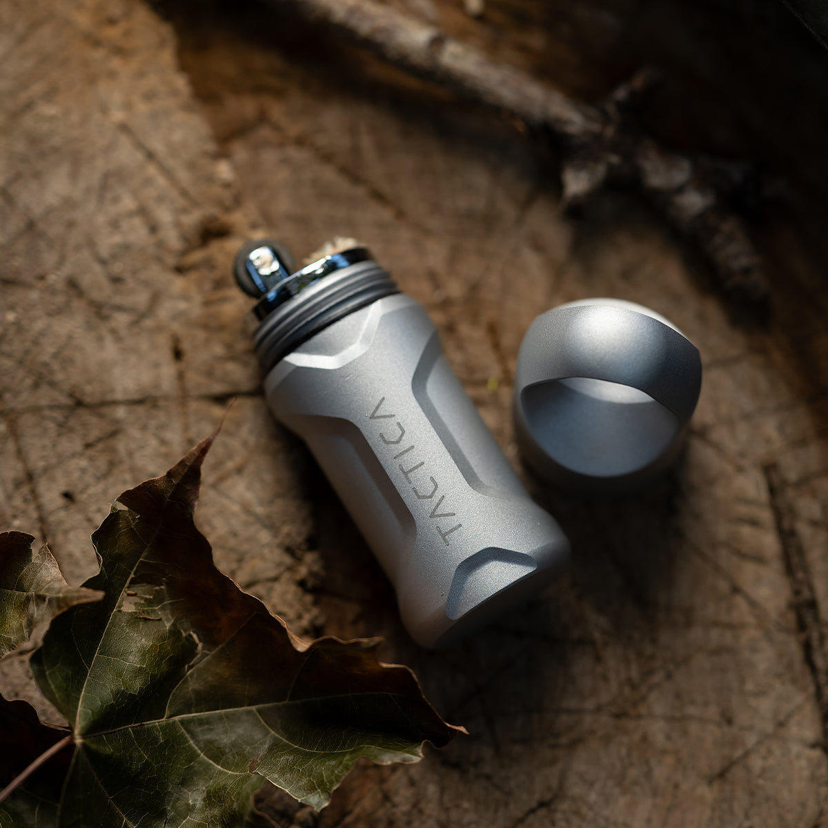 X.100 Survival Lighter