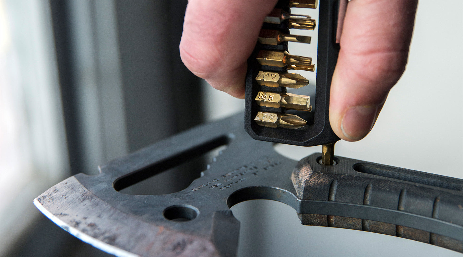 M250_Feature_03.jpg?v=